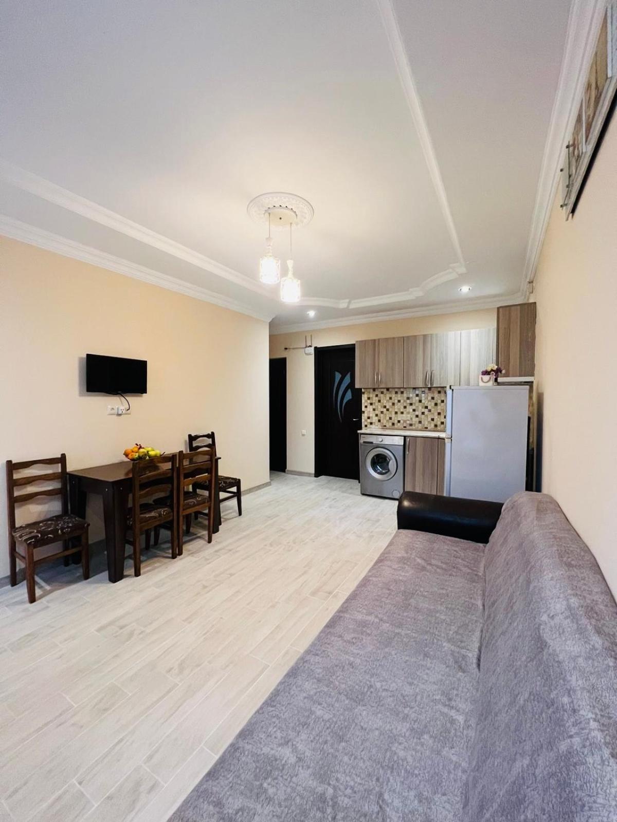Aparthotel My Home Batumi Exterior foto