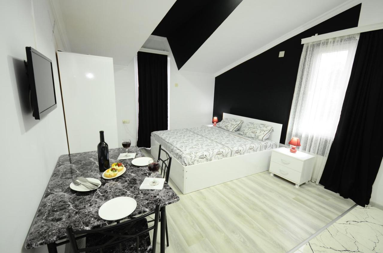 Aparthotel My Home Batumi Exterior foto