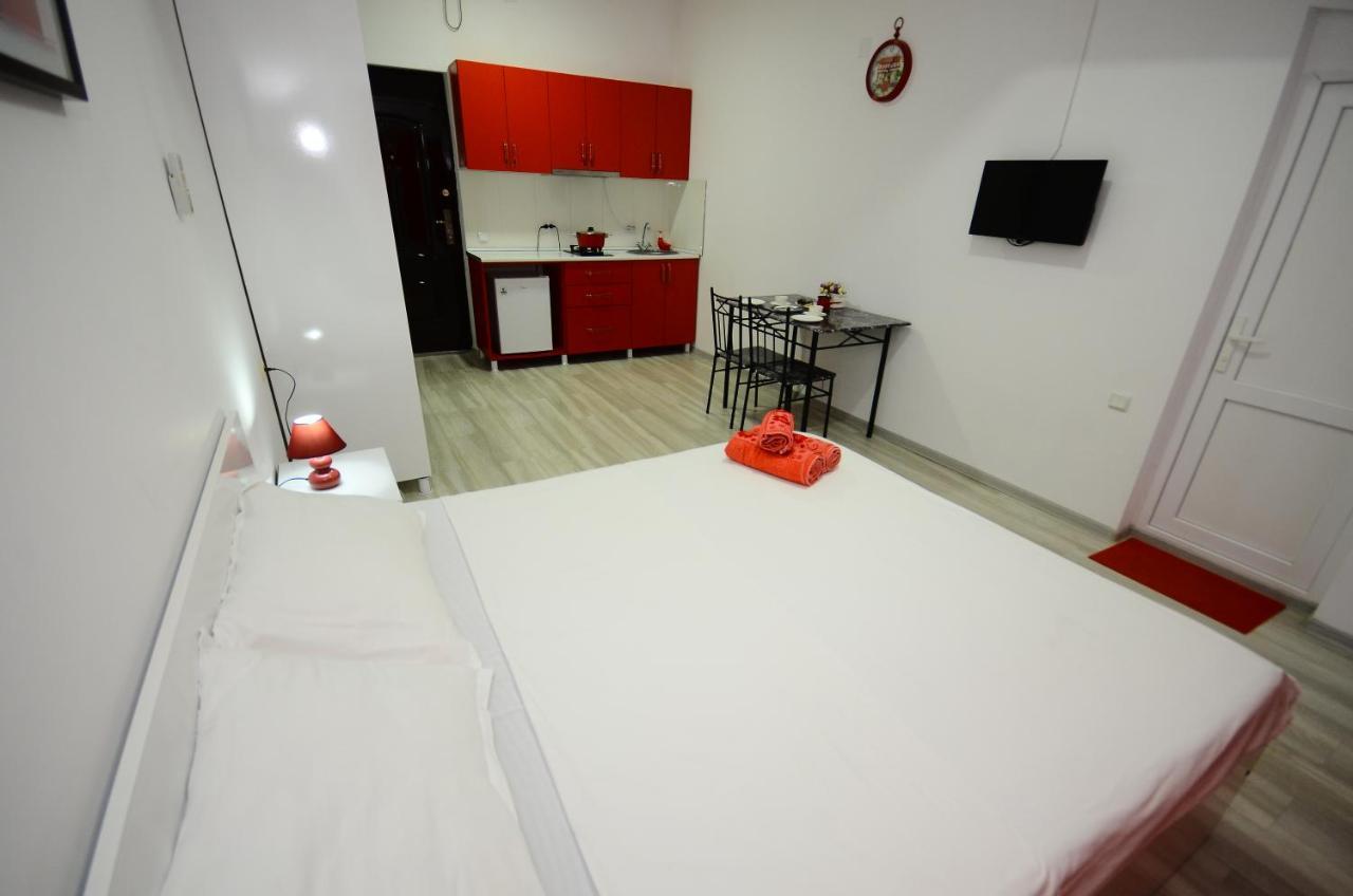 Aparthotel My Home Batumi Exterior foto