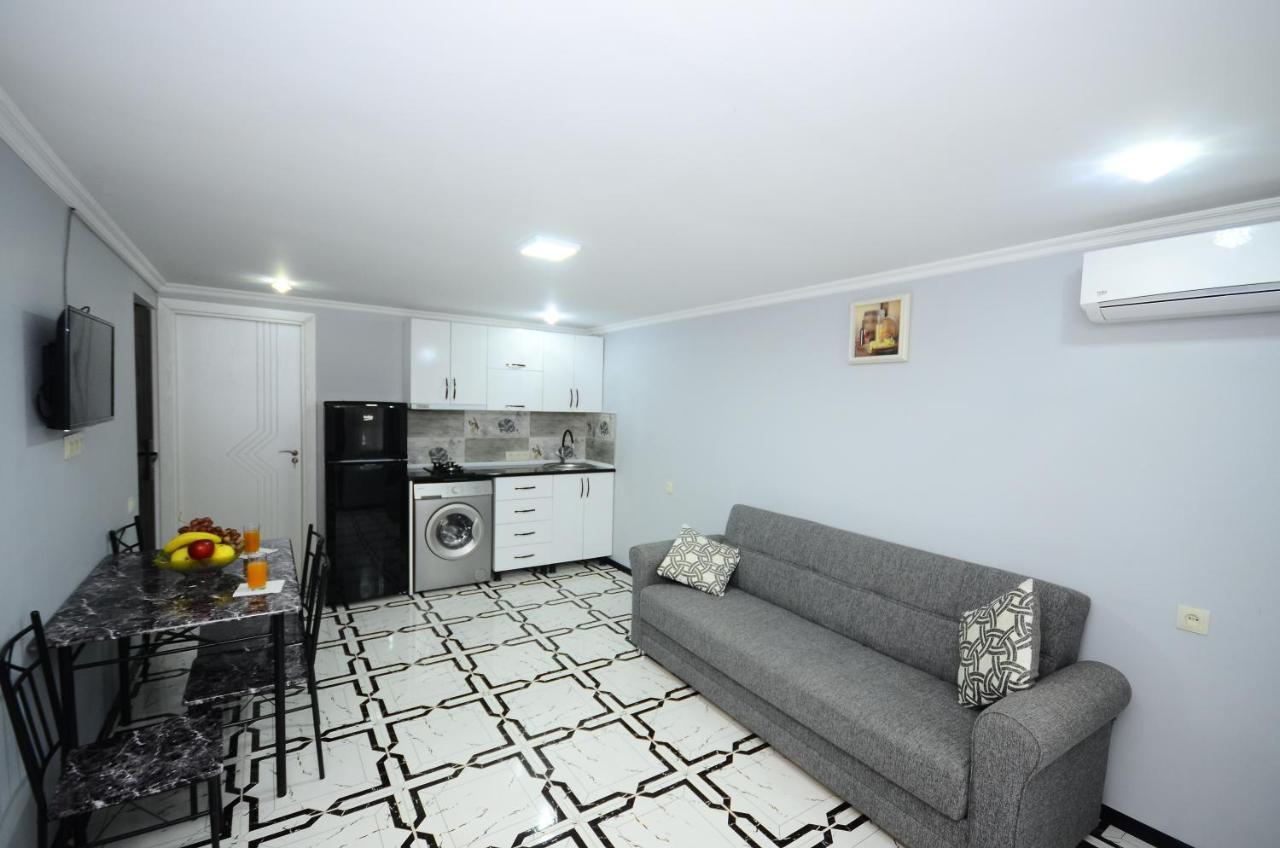 Aparthotel My Home Batumi Exterior foto